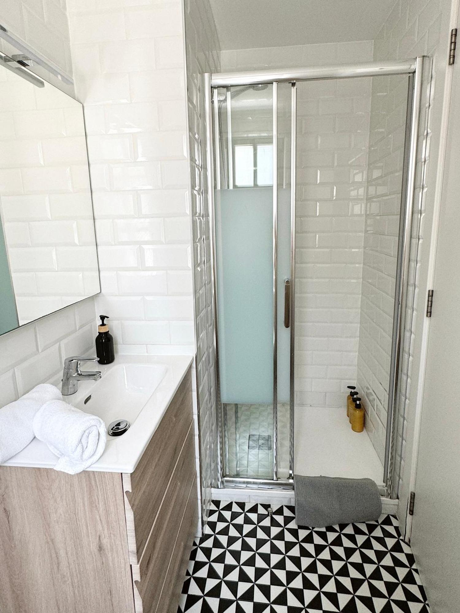 Master Penthouse Double Room Ensuite With Private Terrace - Grand Central House Gibraltar Exterior foto