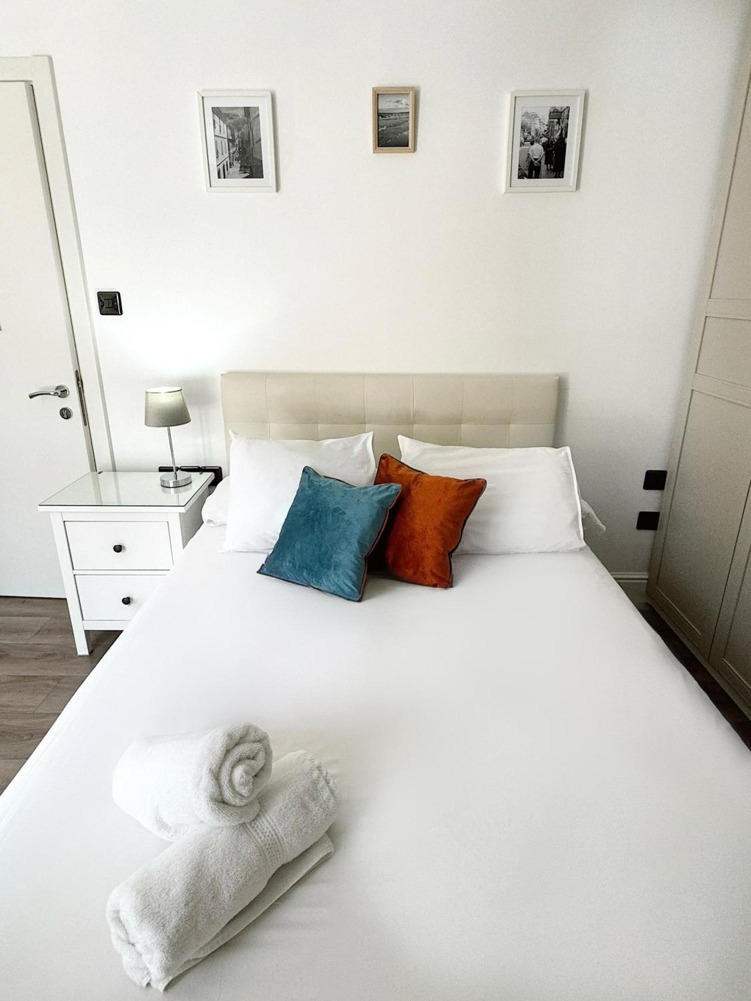 Master Penthouse Double Room Ensuite With Private Terrace - Grand Central House Gibraltar Exterior foto